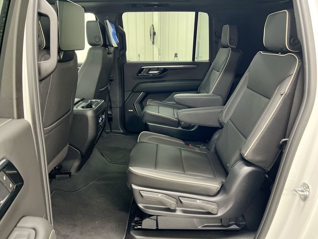 2025 Chevrolet Suburban Premier - Photo 24