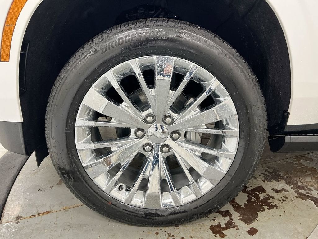 2025 Chevrolet Suburban Premier - Photo 29