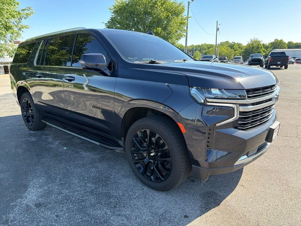 2022 Chevrolet Suburban LT