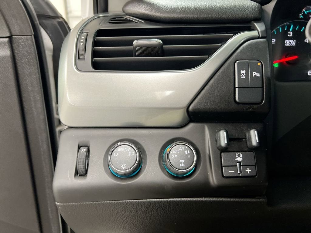 2015 Chevrolet Suburban LS