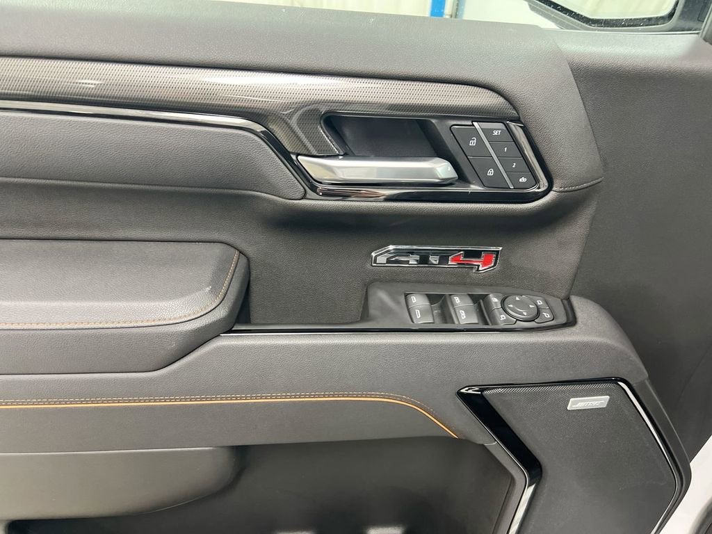 2025 GMC Sierra 1500 AT4