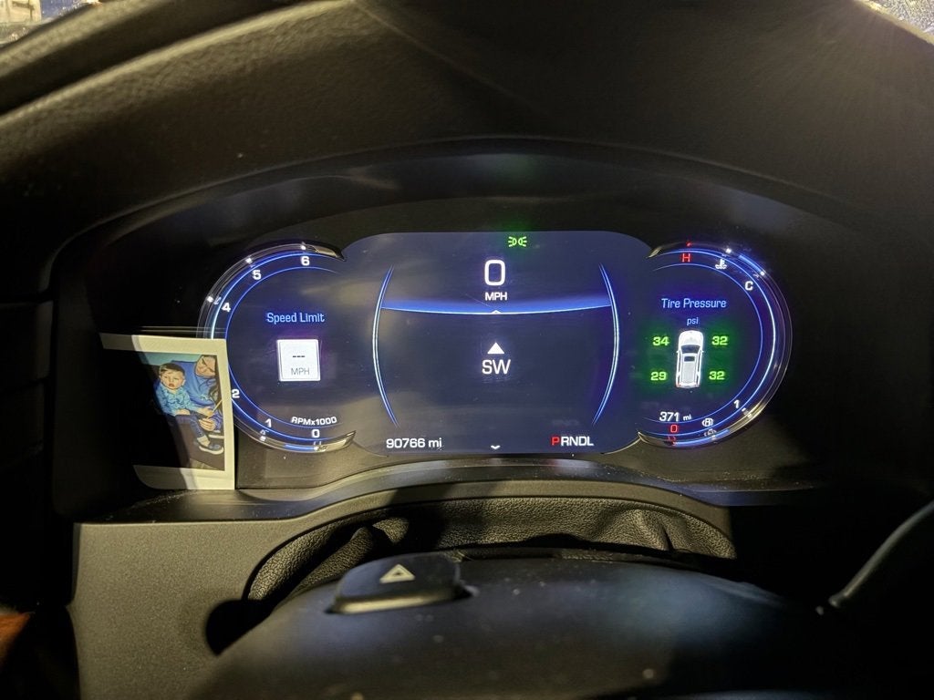 2017 Cadillac Escalade ESV Luxury