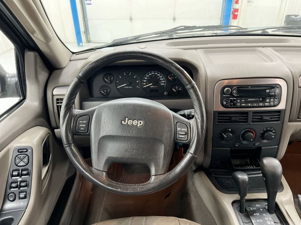 2002 Jeep Grand Cherokee Sport