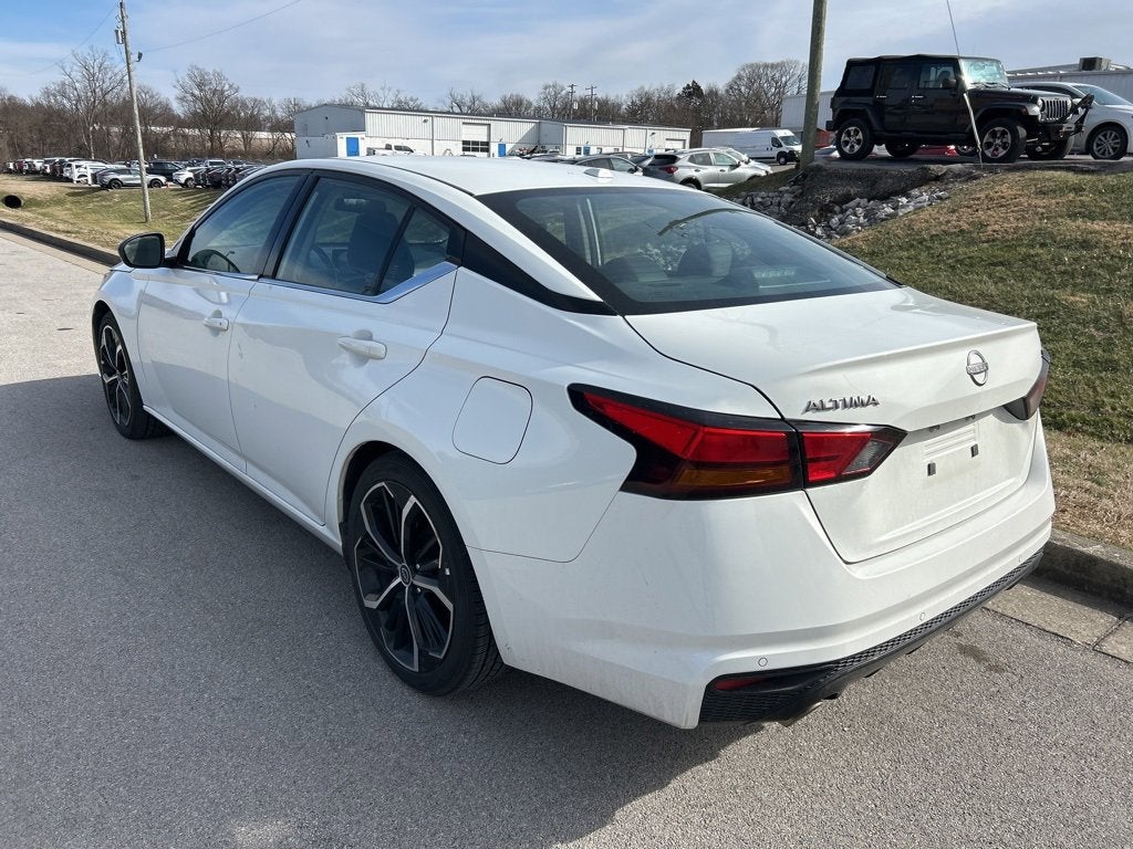 2023 Nissan Altima 2.5 SR