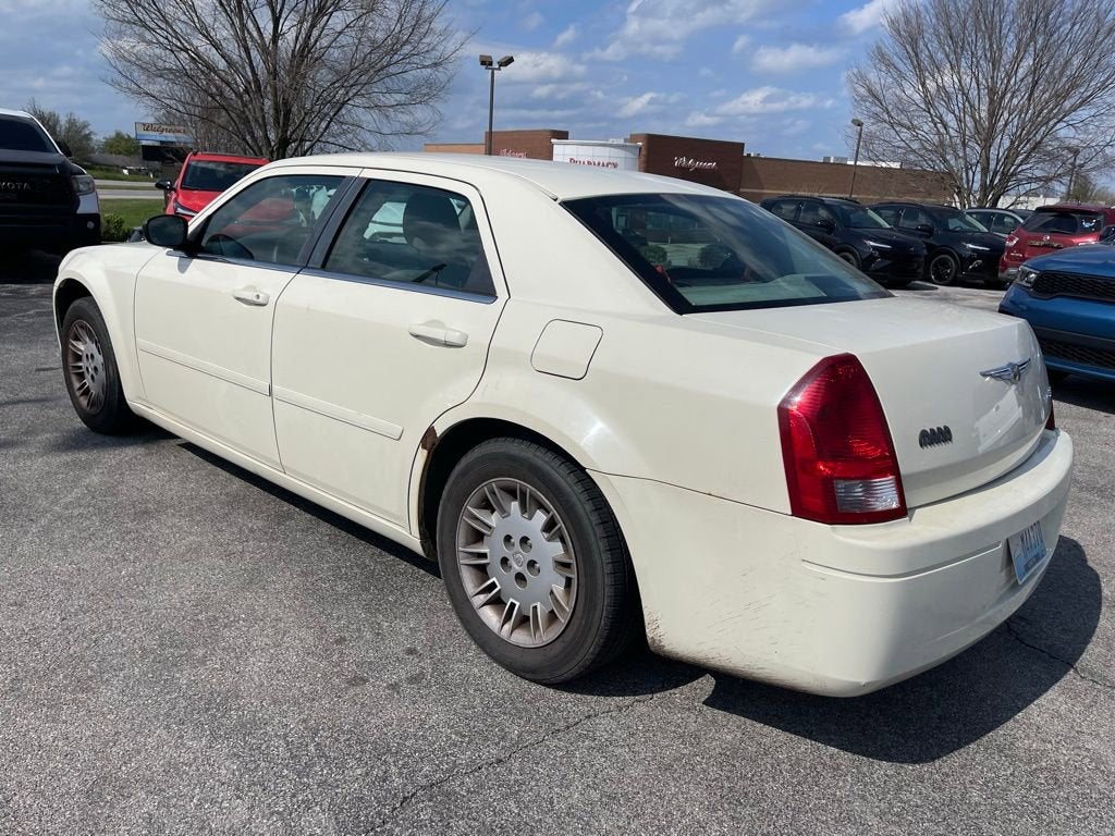 2006 Chrysler 300 Base