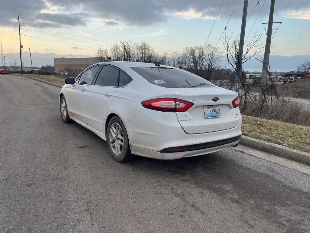 2016 Ford Fusion SE