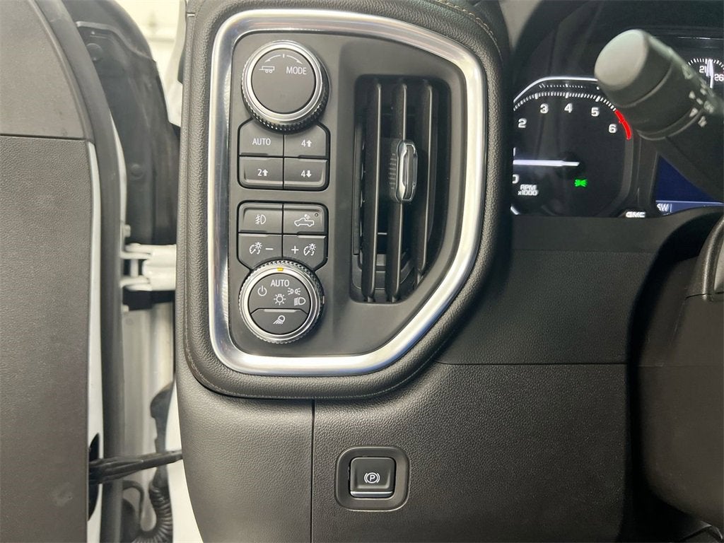 2022 GMC Sierra 1500 Limited AT4