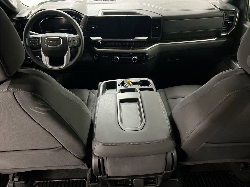 2025 GMC Sierra 1500 SLE