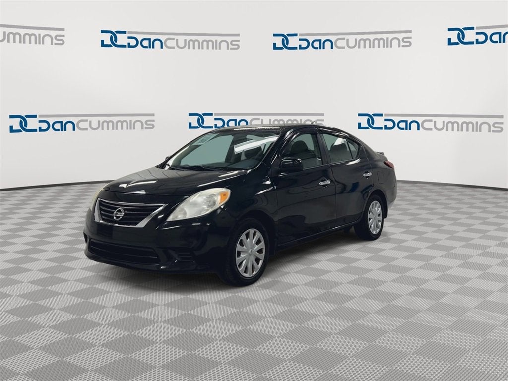2013 Nissan Versa SV