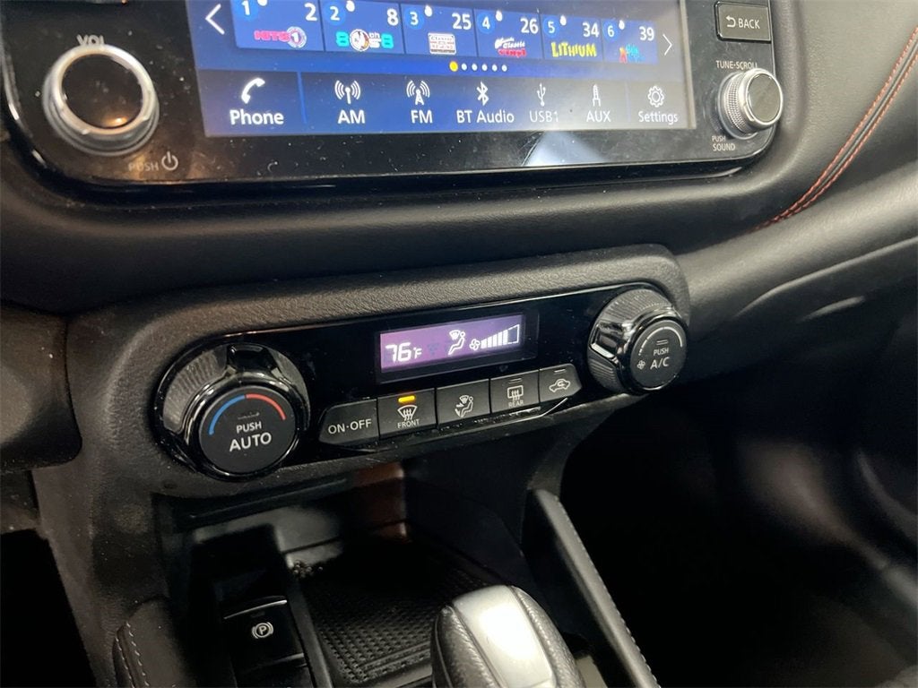 2021 Nissan Kicks SR