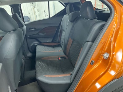 2021 Nissan Kicks SR