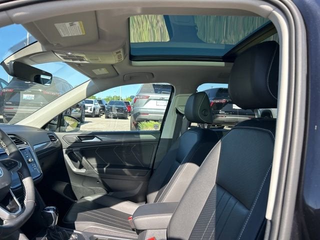 2022 Volkswagen Tiguan SE - Photo 10