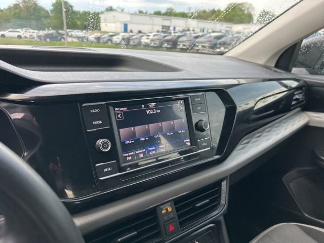 2024 Volkswagen Taos S