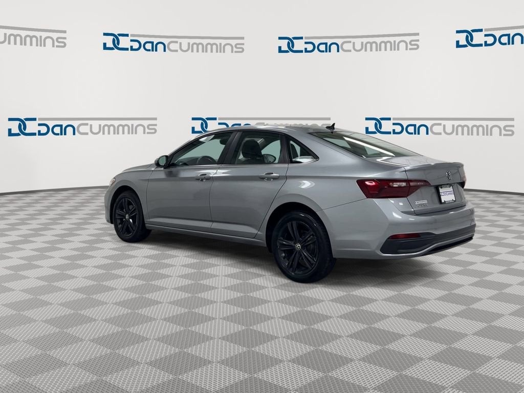 2023 Volkswagen Jetta SE