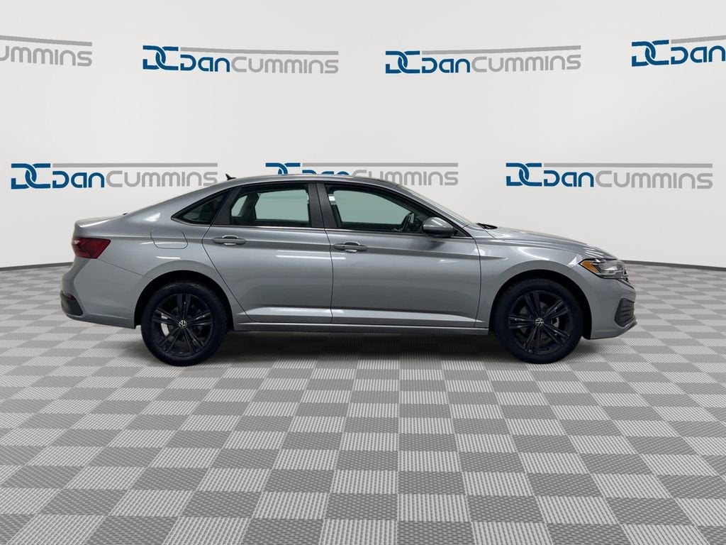 2023 Volkswagen Jetta SE