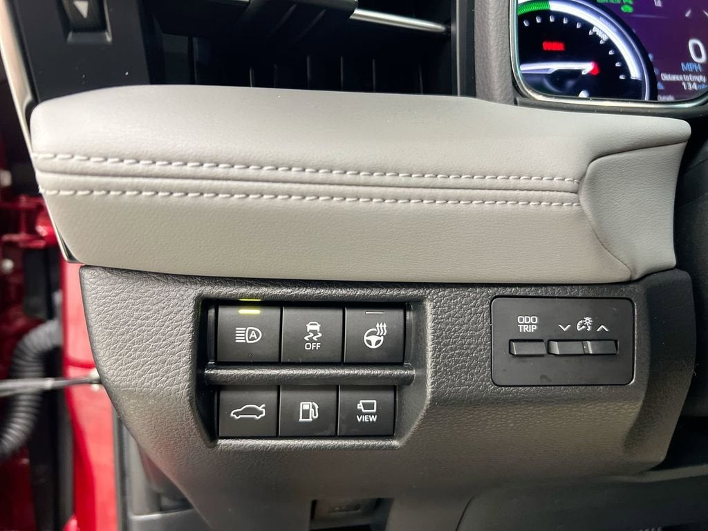 2022 Toyota Avalon Hybrid Limited