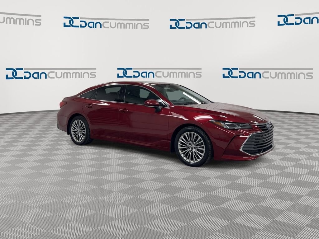 2022 Toyota Avalon Hybrid Limited