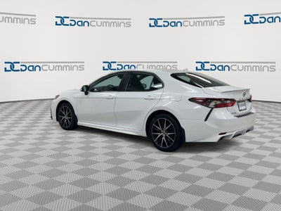 2022 Toyota Camry SE