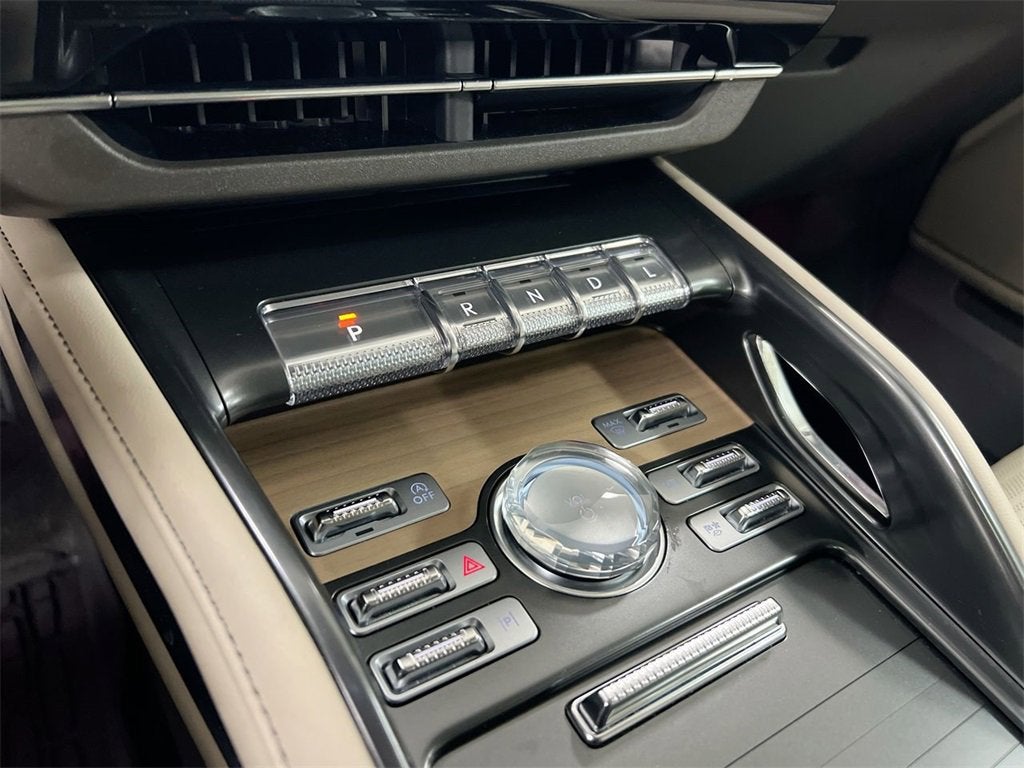 2025 Lincoln Nautilus Reserve