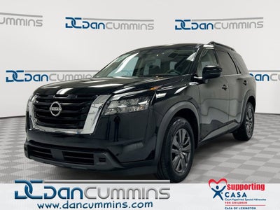 2023 Nissan Pathfinder SV