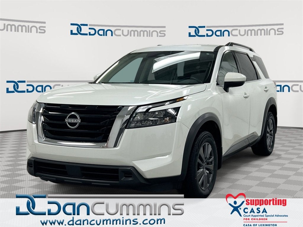 2024 Nissan Pathfinder SV