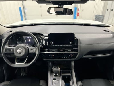 2024 Nissan Pathfinder SV