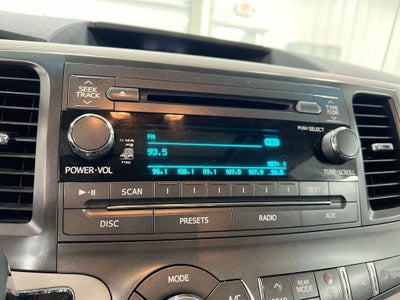 2011 Toyota Sienna SE