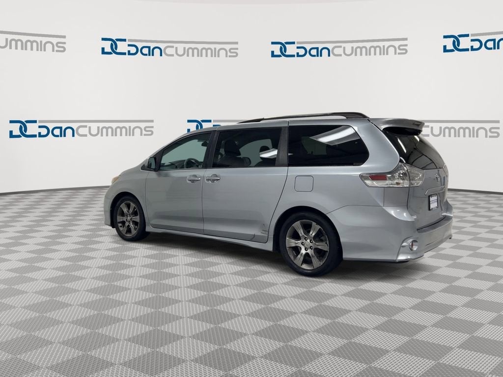 2011 Toyota Sienna SE