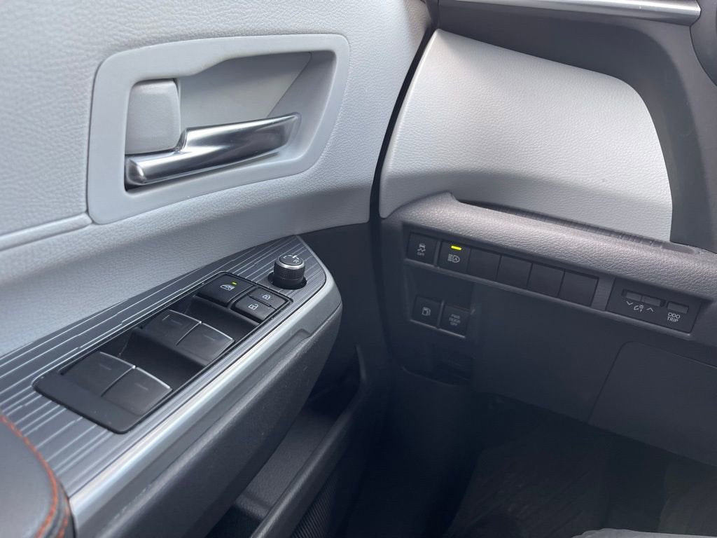 2023 Toyota Sienna XSE