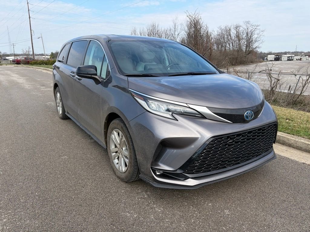 2022 Toyota Sienna XSE