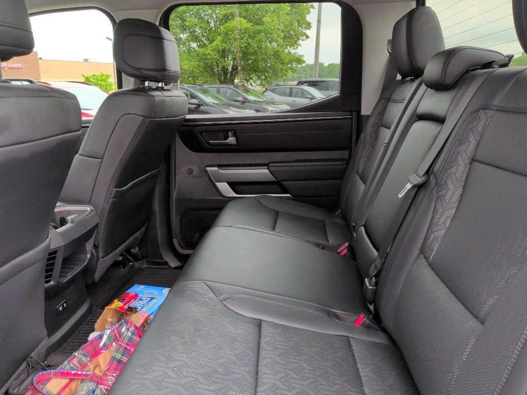 2024 Toyota Tundra 4WD SR5