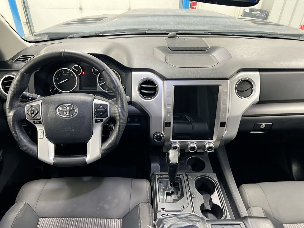 2014 Toyota Tundra 4WD Truck SR