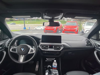 2025 BMW X4 xDrive30i