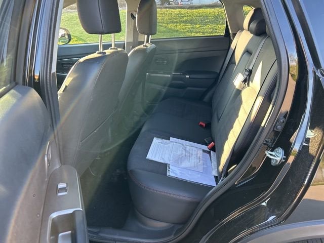 2025 Mitsubishi Outlander Sport S