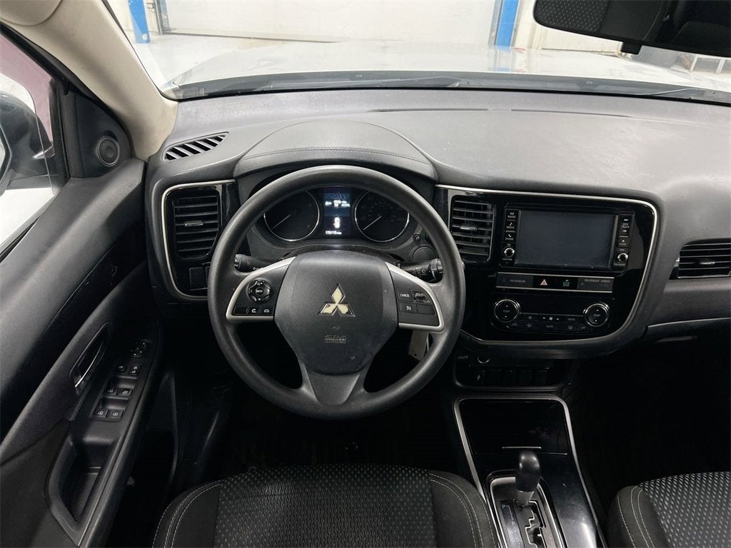 2019 Mitsubishi Outlander ES