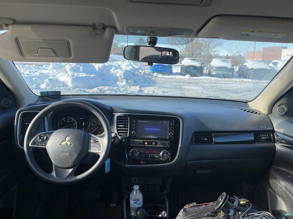 2019 Mitsubishi Outlander ES