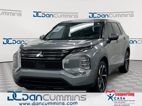 2023 Mitsubishi Outlander SE