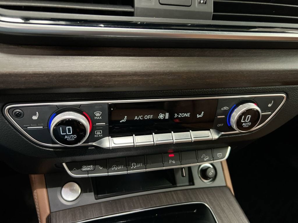2022 Audi Q5 S line Premium Plus