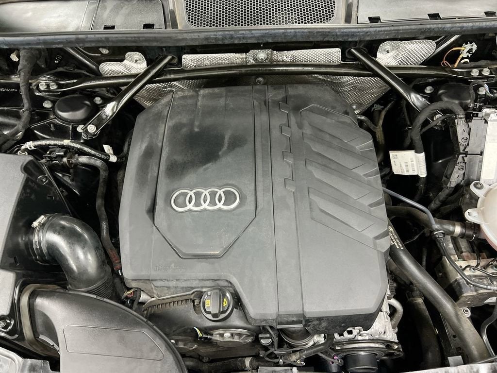 2022 Audi Q5 S line Premium Plus