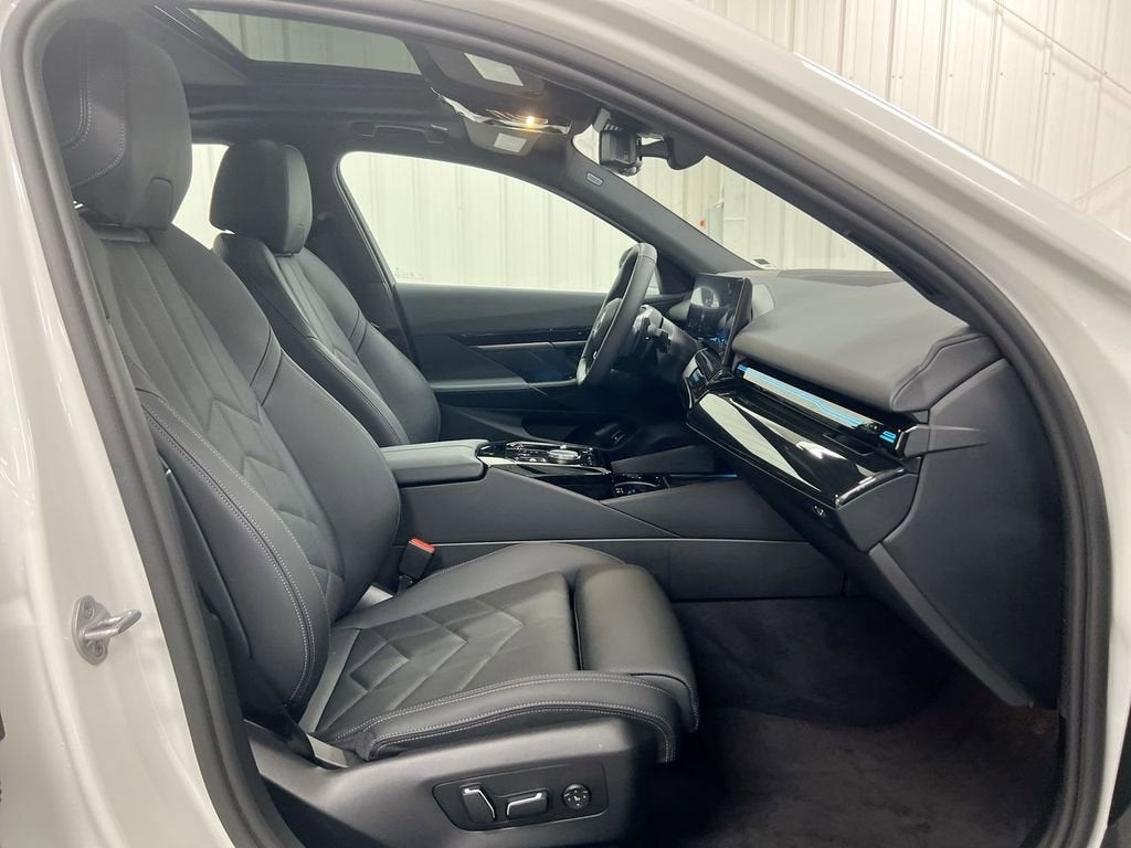 2026 BMW 5 Series 530i