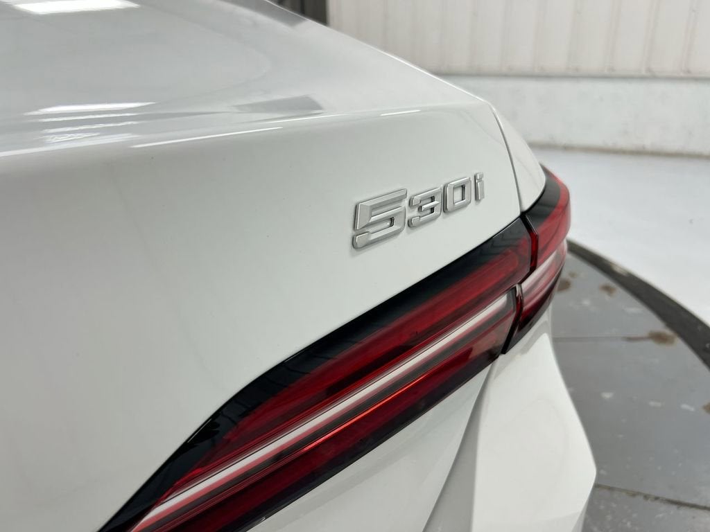 2026 BMW 5 Series 530i