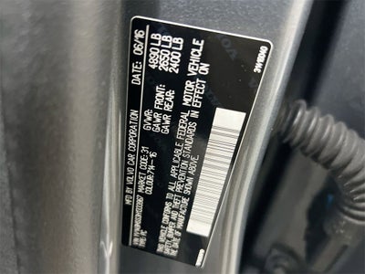 2017 Volvo V60 R-Design Platinum