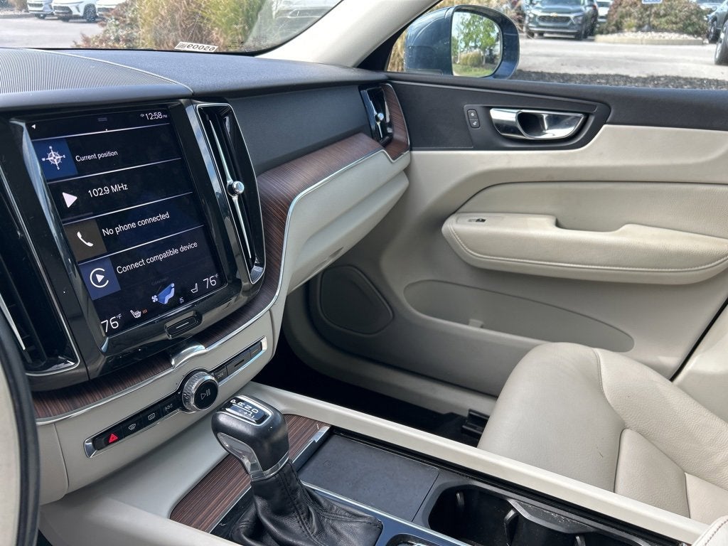 2021 Volvo XC60 Momentum