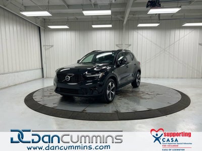 2024 Volvo XC40 Plus Dark Theme