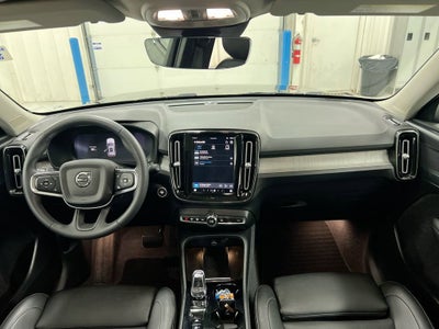 2024 Volvo XC40 Plus Dark Theme
