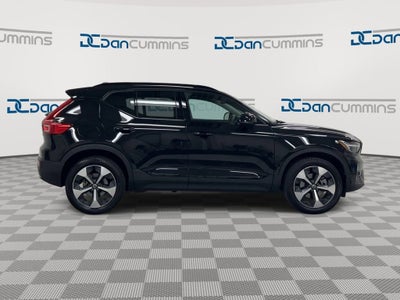 2024 Volvo XC40 Plus Dark Theme