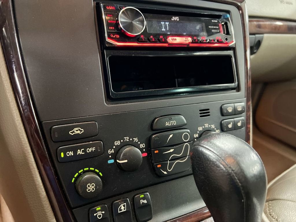 2007 Volvo XC70 Base