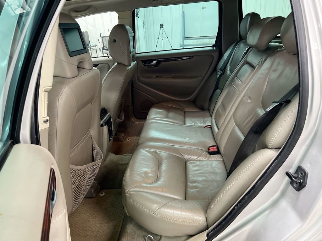 2007 Volvo XC70 Base