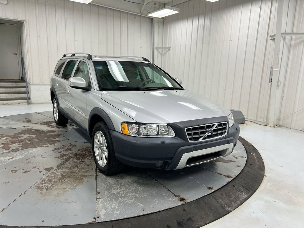 Used 2007 Volvo XC70 2.5T with VIN YV4SZ592971278431 for sale in Paris, KY