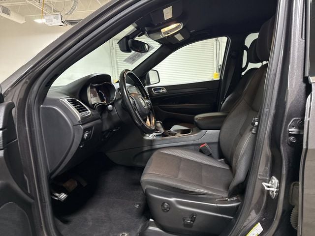2020 Jeep Grand Cherokee Laredo E